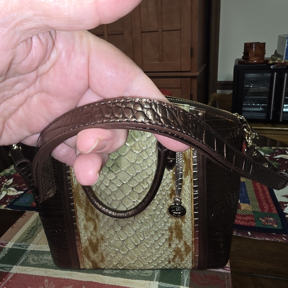 Brahmin NWO Tags Large Honey Carlisle Leather Satchel/Crossbody 15x12.5x4 - Picture 6 of 15